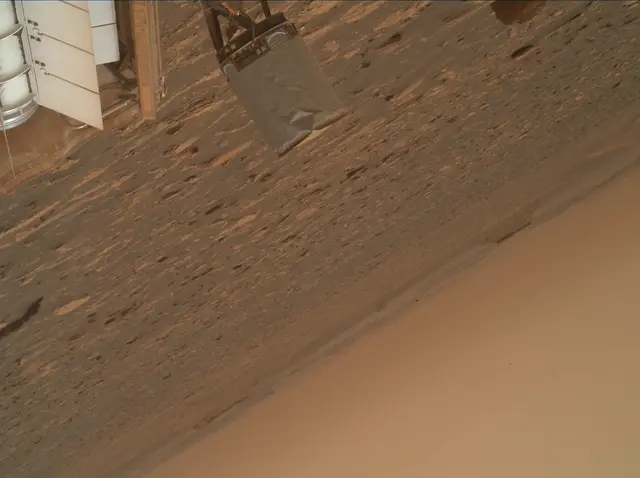 Sol 2082: Mars Hand Lens Imager (MAHLI)