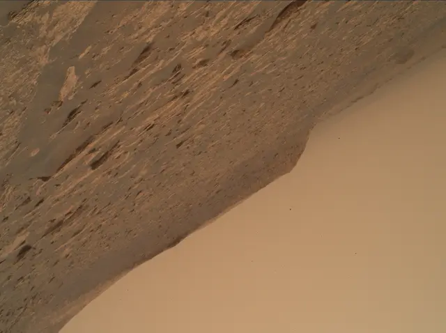 Sol 2082: Mars Hand Lens Imager (MAHLI)