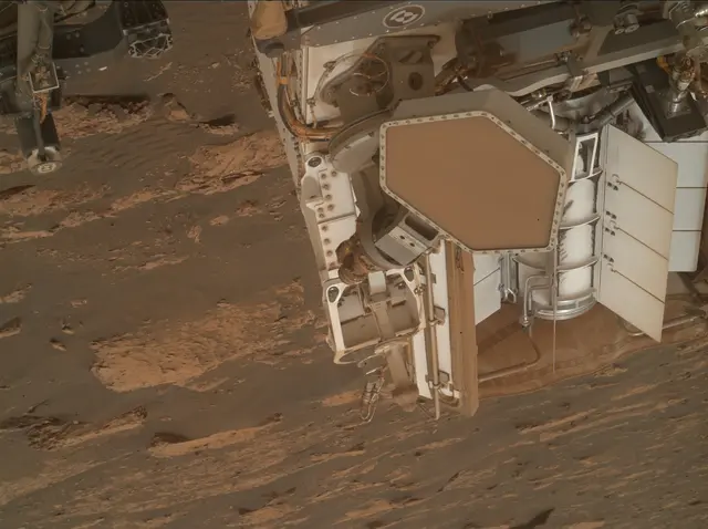 Sol 2082: Mars Hand Lens Imager (MAHLI)