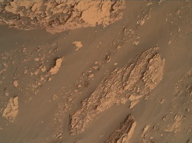 Sol 2082: Mars Hand Lens Imager (MAHLI)