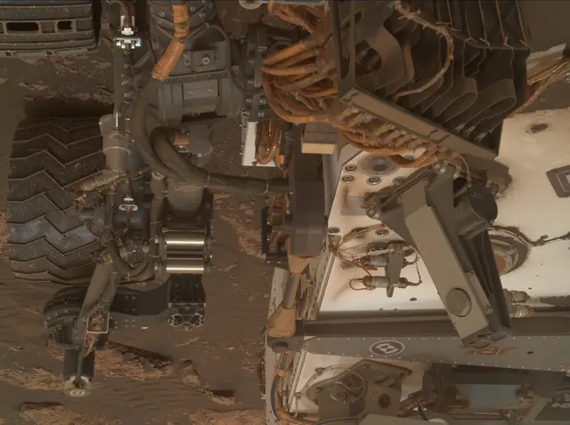 Sol 2082: Mars Hand Lens Imager (MAHLI)