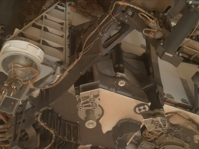 Sol 2082: Mars Hand Lens Imager (MAHLI)
