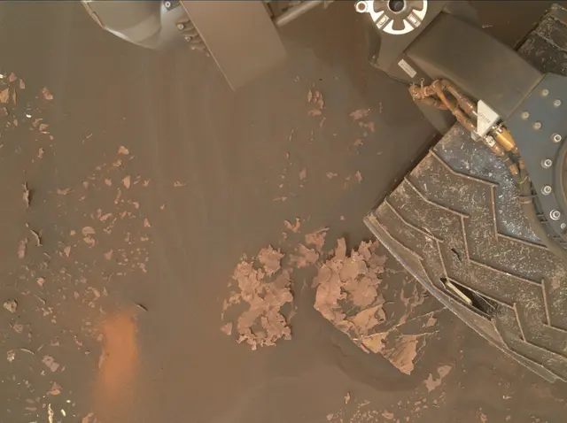 Sol 2082: Mars Hand Lens Imager (MAHLI)