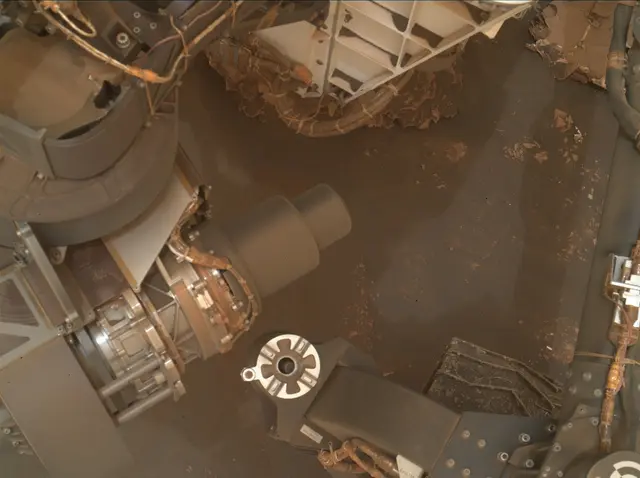 Sol 2082: Mars Hand Lens Imager (MAHLI)