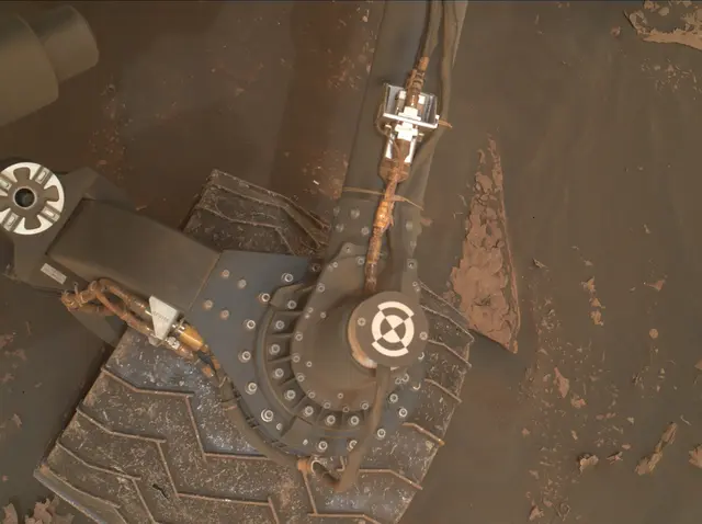 Sol 2082: Mars Hand Lens Imager (MAHLI)