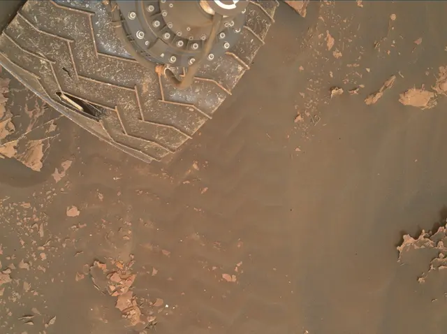 Sol 2082: Mars Hand Lens Imager (MAHLI)