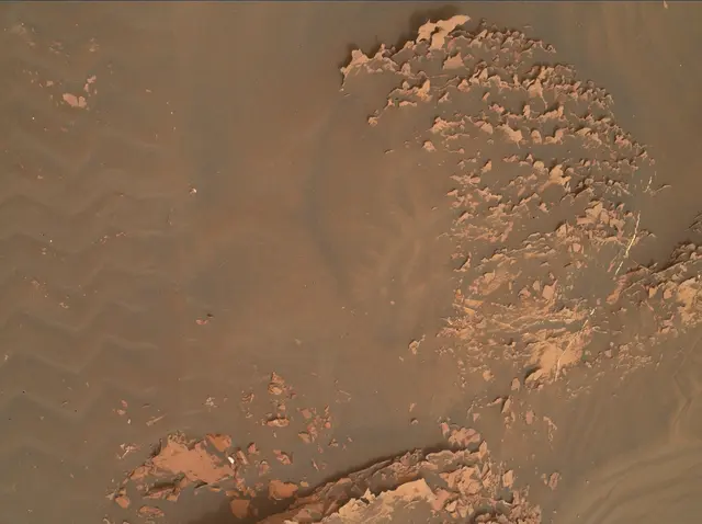 Sol 2082: Mars Hand Lens Imager (MAHLI)