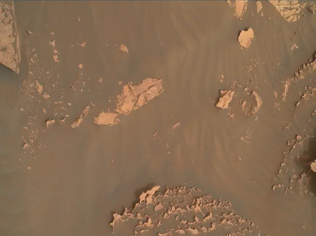 Sol 2082: Mars Hand Lens Imager (MAHLI)