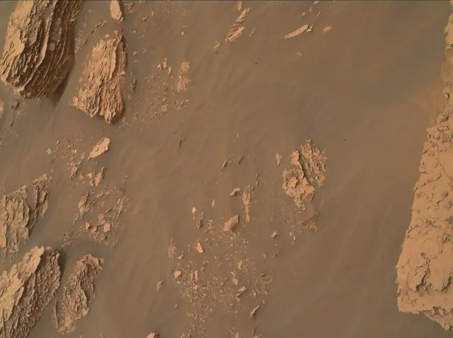Sol 2082: Mars Hand Lens Imager (MAHLI)
