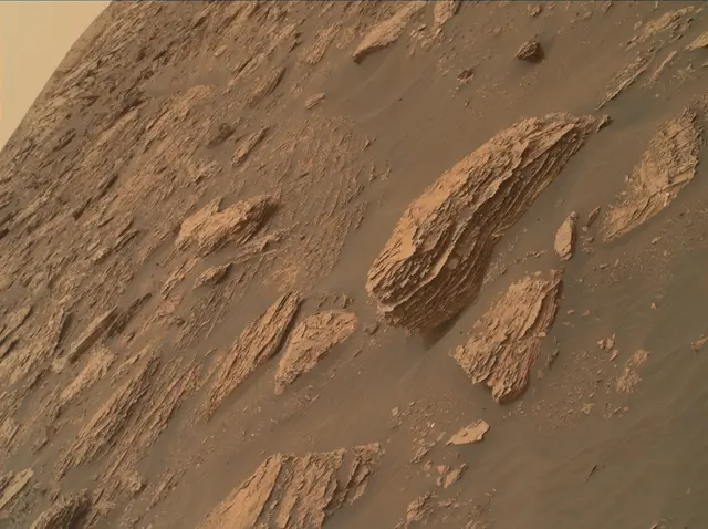 Sol 2082: Mars Hand Lens Imager (MAHLI)