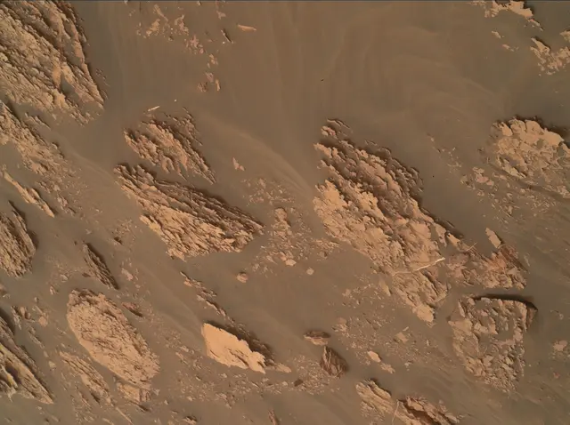 Sol 2082: Mars Hand Lens Imager (MAHLI)