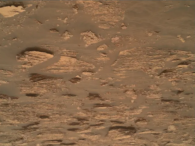 Sol 2082: Mars Hand Lens Imager (MAHLI)
