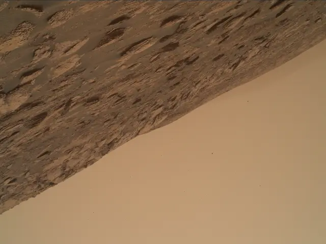 Sol 2082: Mars Hand Lens Imager (MAHLI)