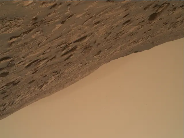 Sol 2082: Mars Hand Lens Imager (MAHLI)