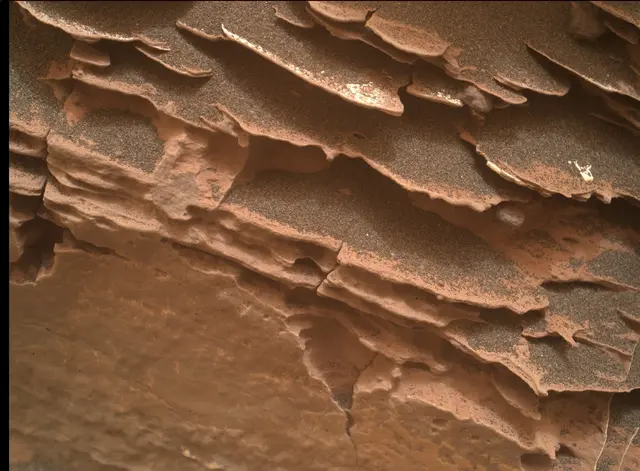 Sol 2082: Mars Hand Lens Imager (MAHLI)