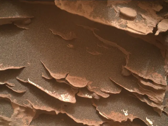 Sol 2082: Mars Hand Lens Imager (MAHLI)