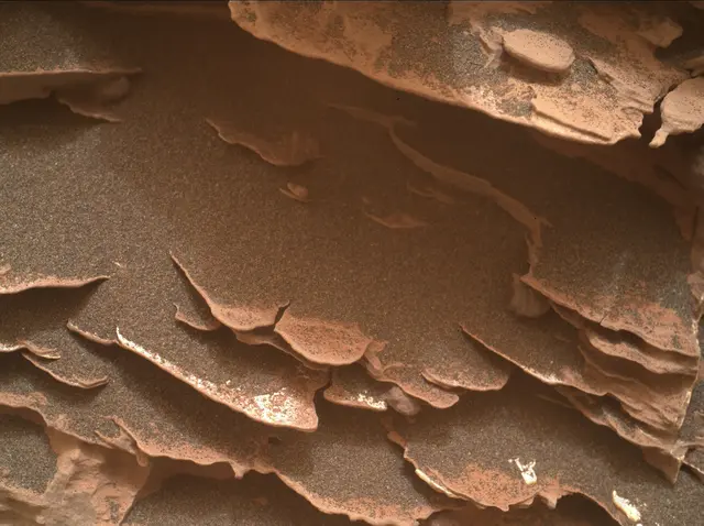 Sol 2082: Mars Hand Lens Imager (MAHLI)