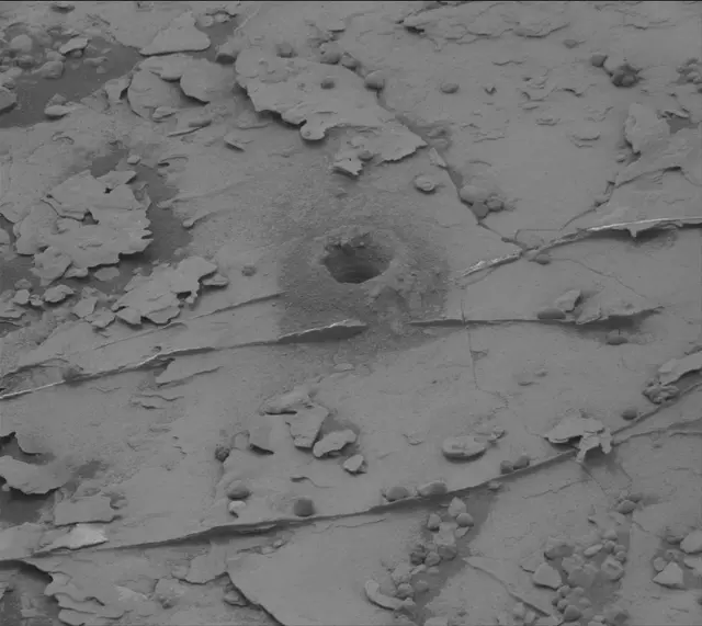 Sol 2083: Mast Camera (Mastcam)