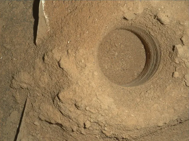Sol 2083: Mars Hand Lens Imager (MAHLI)