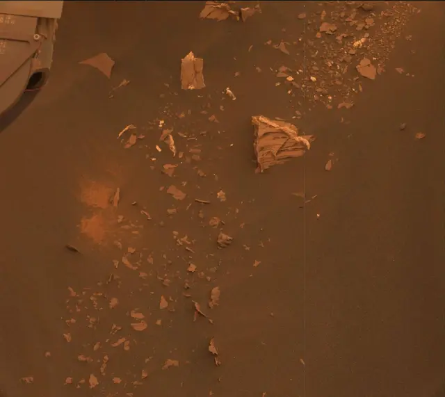 Sol 2084: Mast Camera (Mastcam)