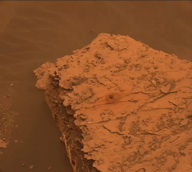 Sol 2084: Mast Camera (Mastcam)