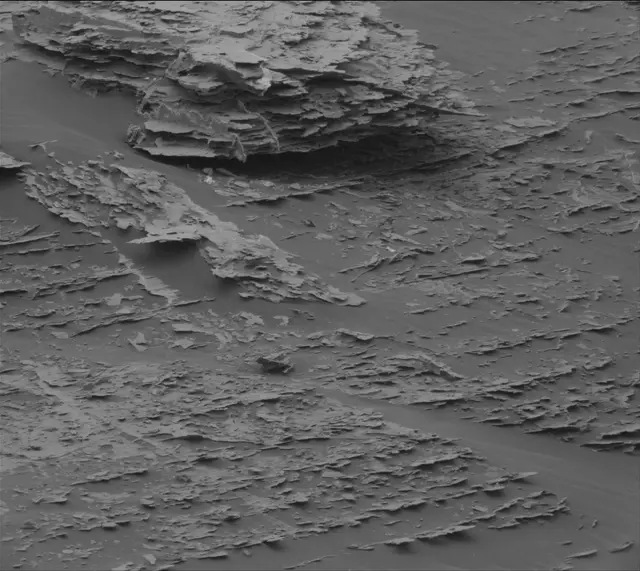 Sol 2086: Mast Camera (Mastcam)