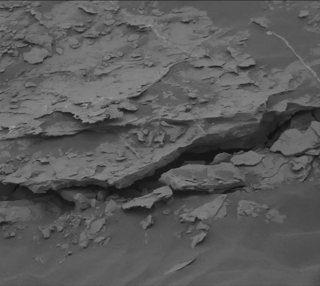 Sol 2088: Mast Camera (Mastcam)