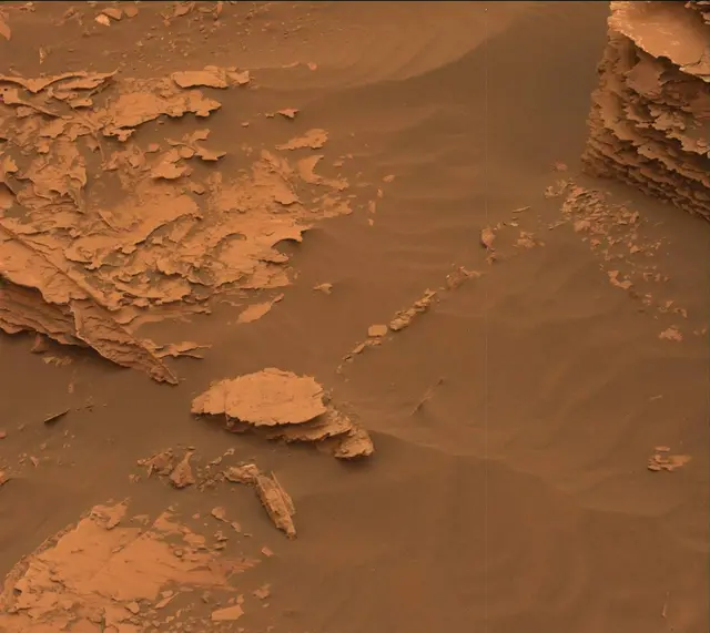 Sol 2089: Mast Camera (Mastcam)