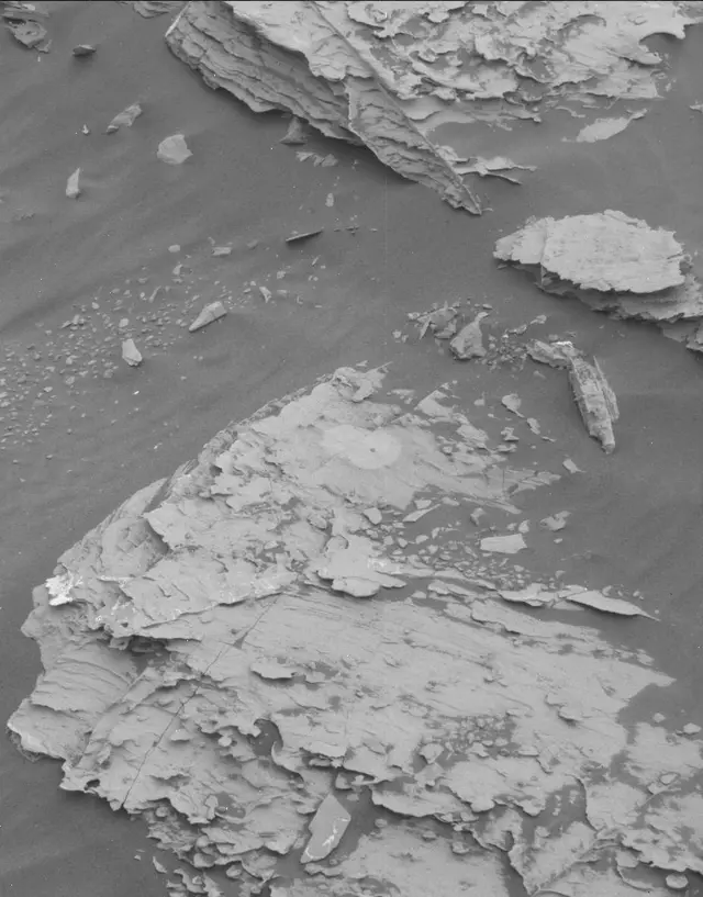 Sol 2091: Mast Camera (Mastcam)