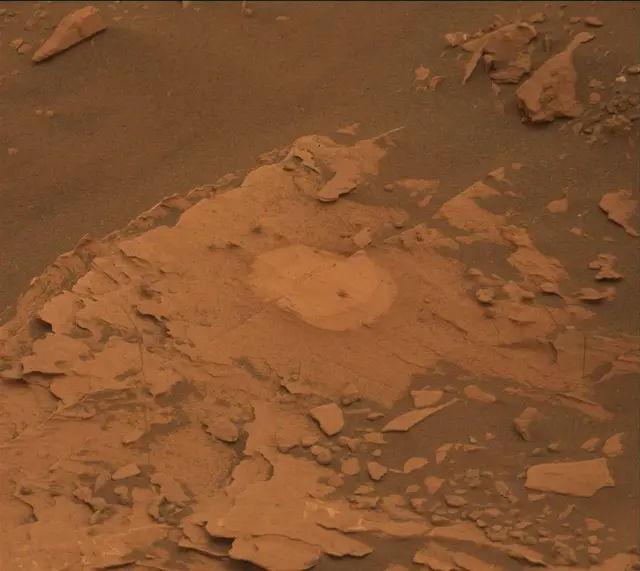 Sol 2091: Mast Camera (Mastcam)