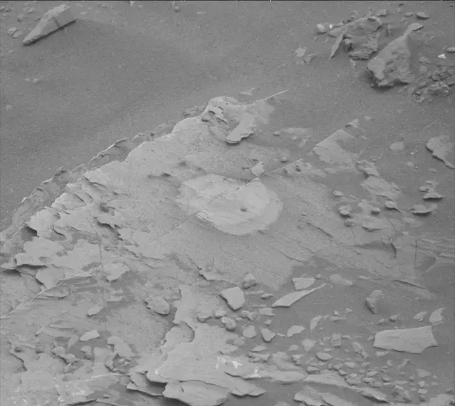 Sol 2091: Mast Camera (Mastcam)