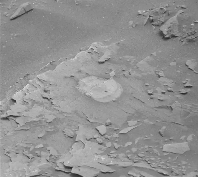 Sol 2091: Mast Camera (Mastcam)