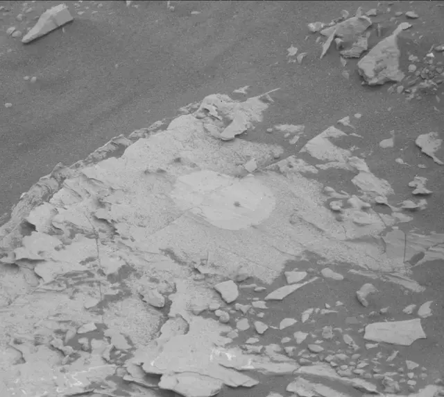 Sol 2091: Mast Camera (Mastcam)