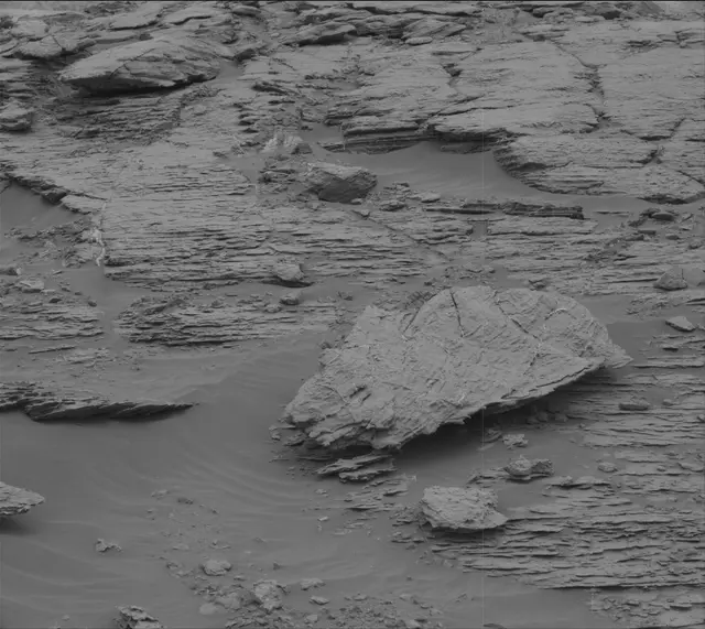 Sol 2092: Mast Camera (Mastcam)
