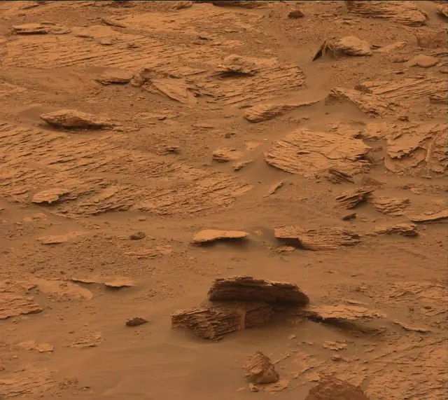 Sol 2092: Mast Camera (Mastcam)