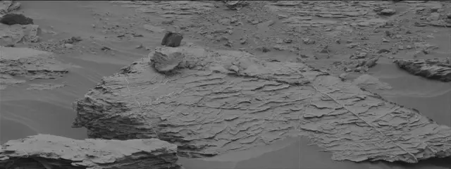 Sol 2093: Mast Camera (Mastcam)