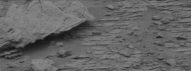 Sol 2093: Mast Camera (Mastcam)