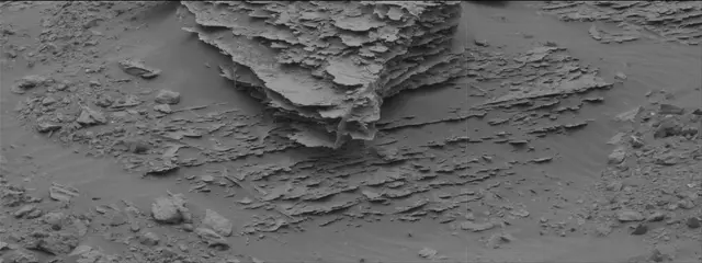 Sol 2093: Mast Camera (Mastcam)