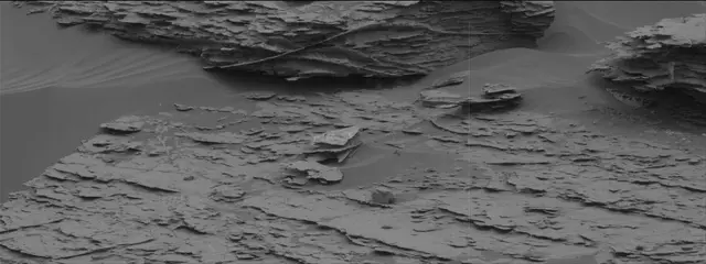 Sol 2093: Mast Camera (Mastcam)