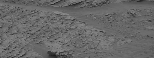Sol 2093: Mast Camera (Mastcam)