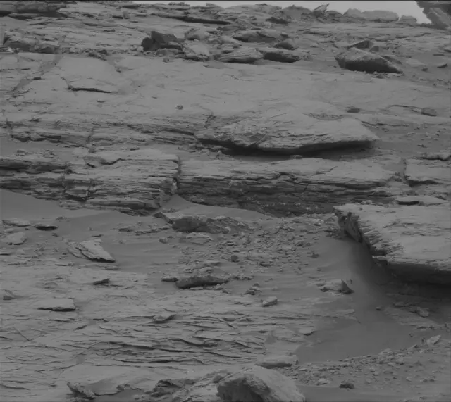 Sol 2093: Mast Camera (Mastcam)