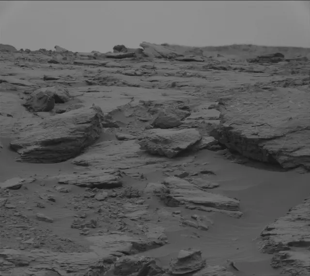 Sol 2093: Mast Camera (Mastcam)