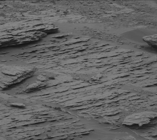 Sol 2093: Mast Camera (Mastcam)