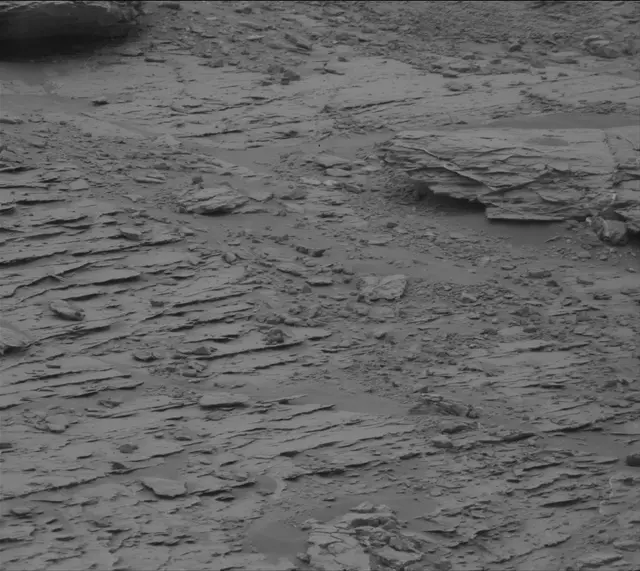Sol 2093: Mast Camera (Mastcam)