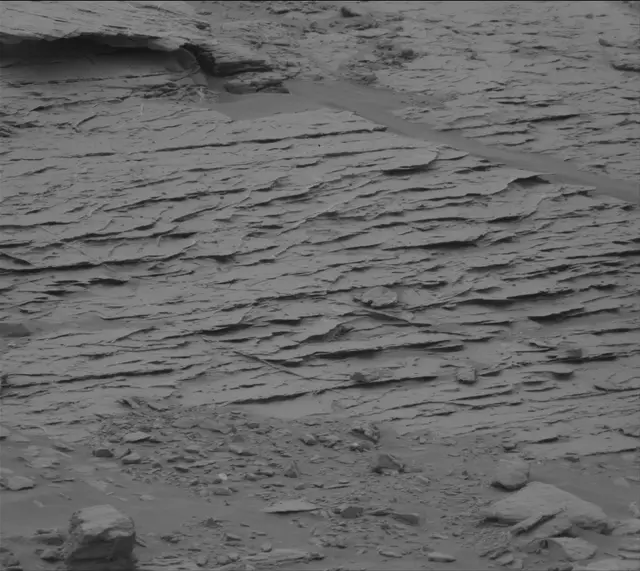 Sol 2093: Mast Camera (Mastcam)