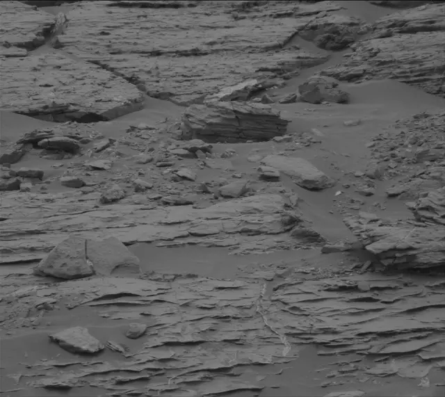 Sol 2093: Mast Camera (Mastcam)