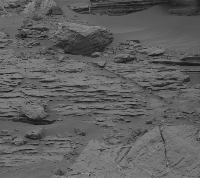 Sol 2093: Mast Camera (Mastcam)