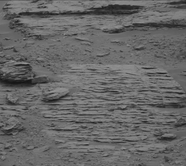 Sol 2093: Mast Camera (Mastcam)