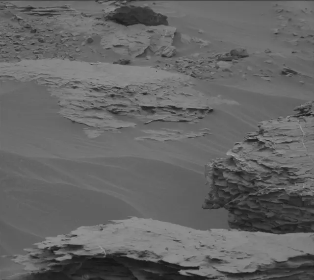 Sol 2093: Mast Camera (Mastcam)