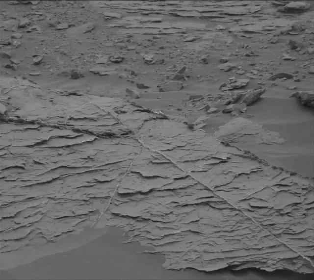 Sol 2093: Mast Camera (Mastcam)
